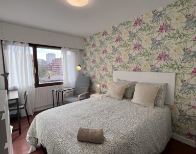 JG184_H2 Habitación exterior en junto al metro